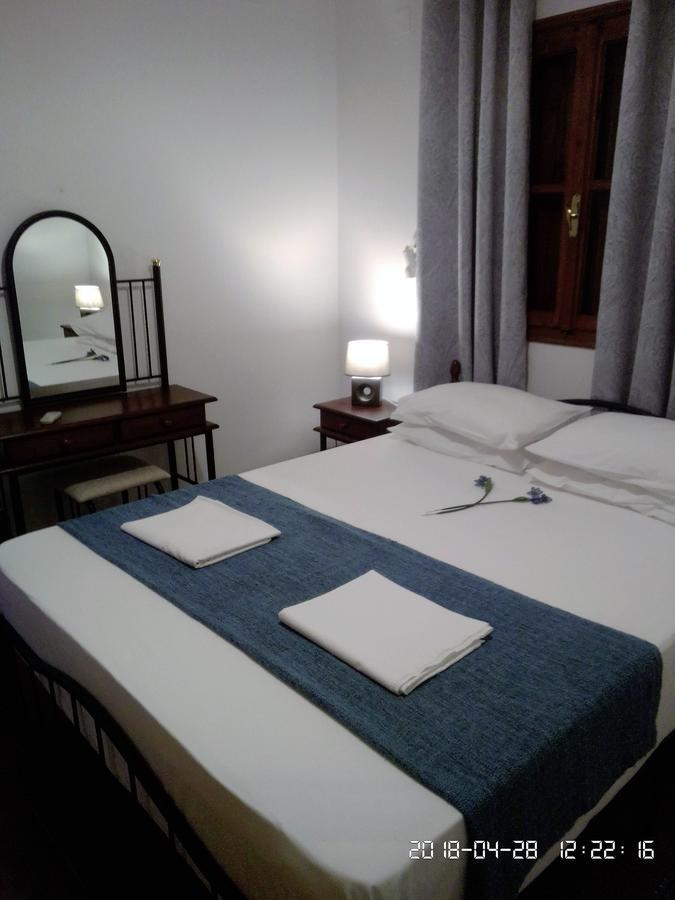 Perla Di Mare Appartement Sými Buitenkant foto