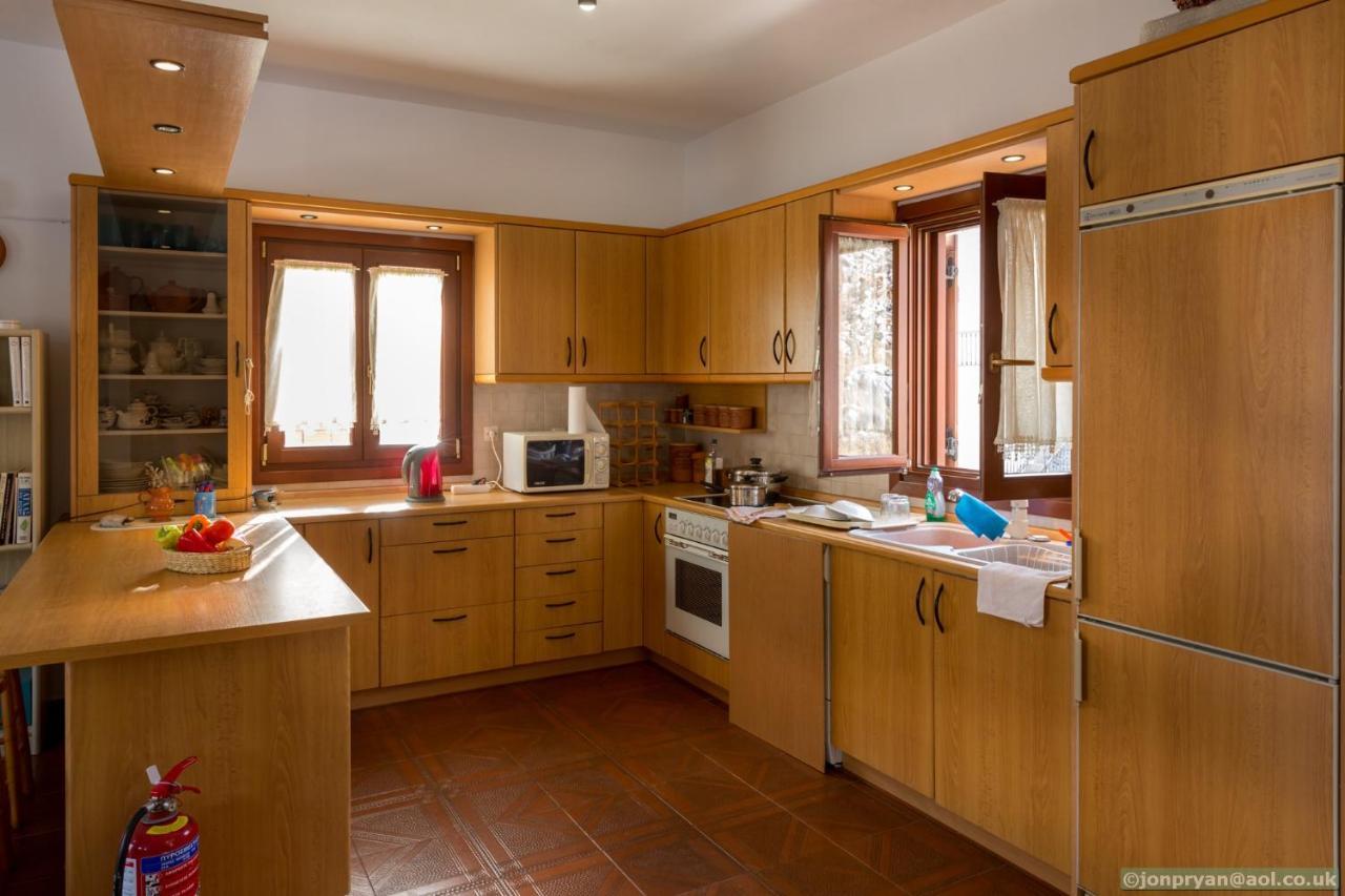 Perla Di Mare Appartement Sými Buitenkant foto