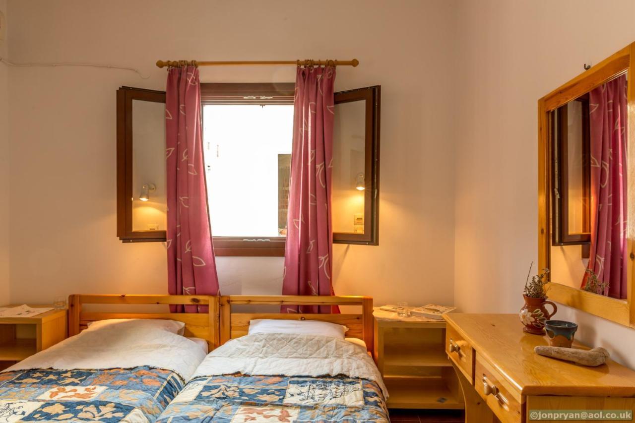 Perla Di Mare Appartement Sými Buitenkant foto
