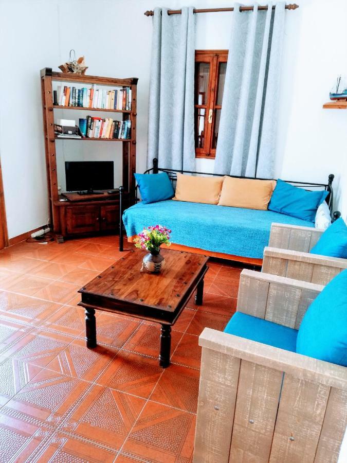 Perla Di Mare Appartement Sými Buitenkant foto